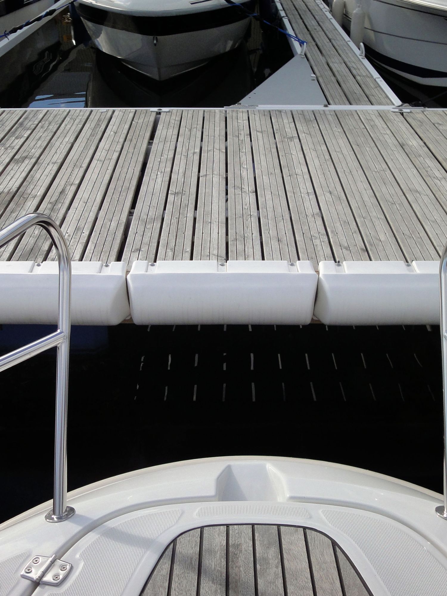 Polyform MBF150 Marina Bumper - Image 3